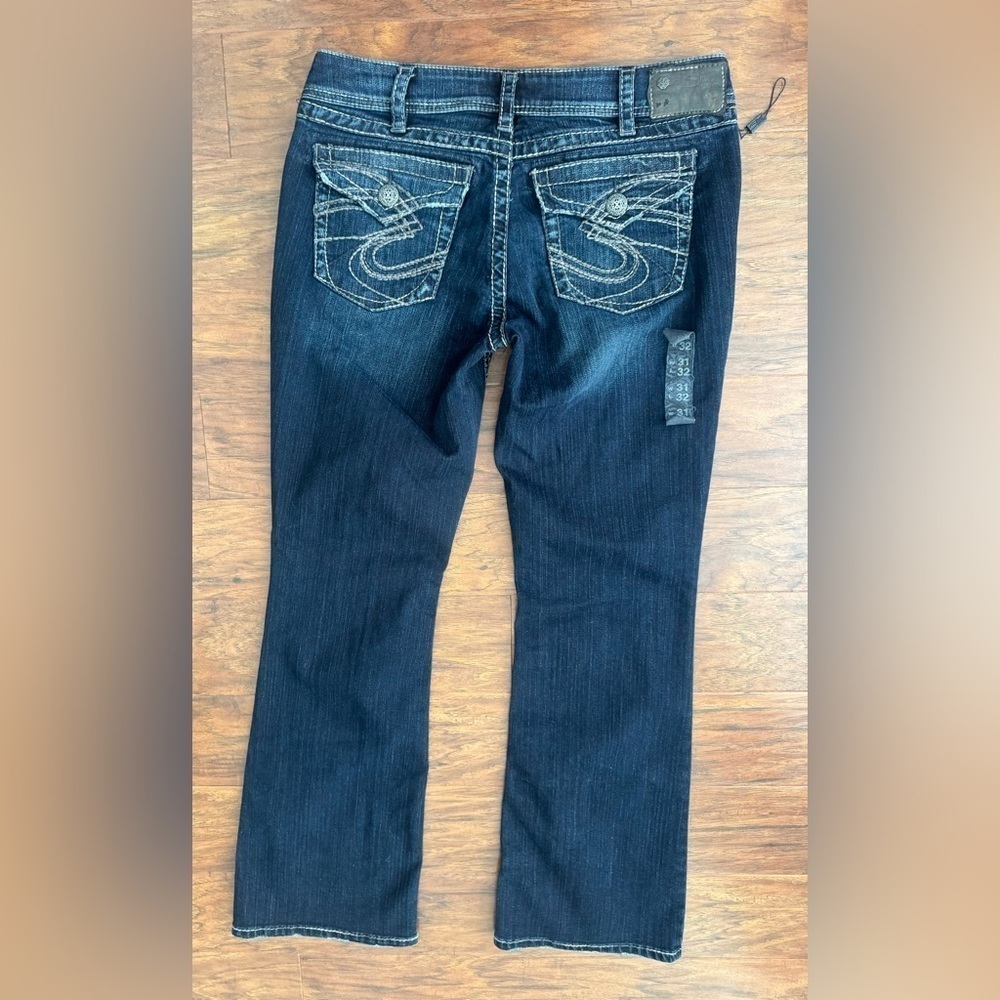 Silver Jeans Suki Surplus Boot Cut Dark Wash Patch Pockets Size 31 x 32 - Picture 2 of 12